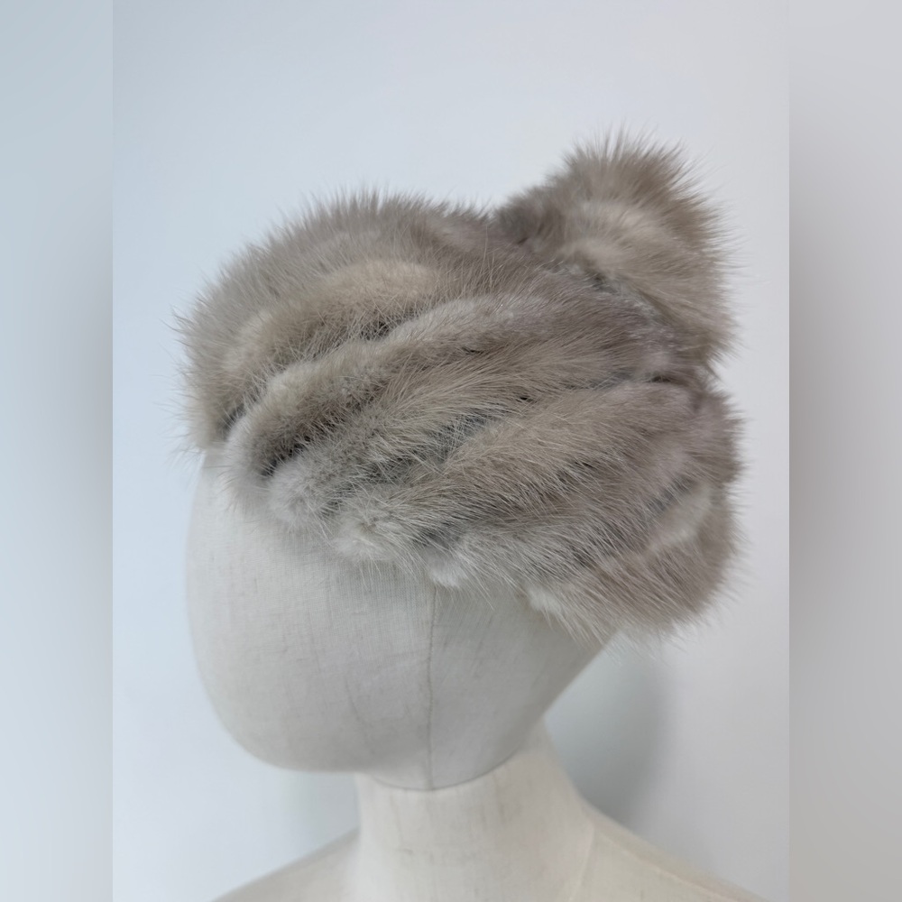VINTAGE 50s 60s SAPPHIRE MINK fur beanie HAT - Picture 2 of 7